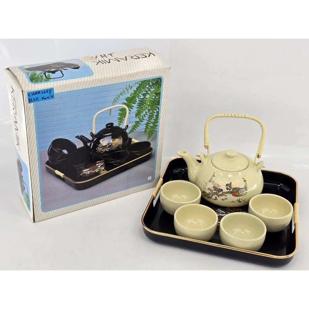 Vintage Keramik Tea Set Teapot + 4 handleless Cups Teaset/Saki, New In Box White